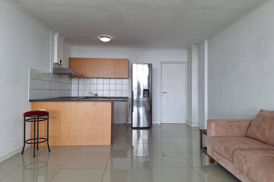To Let 1 Bedroom Property for Rent in Woodstock Western Cape